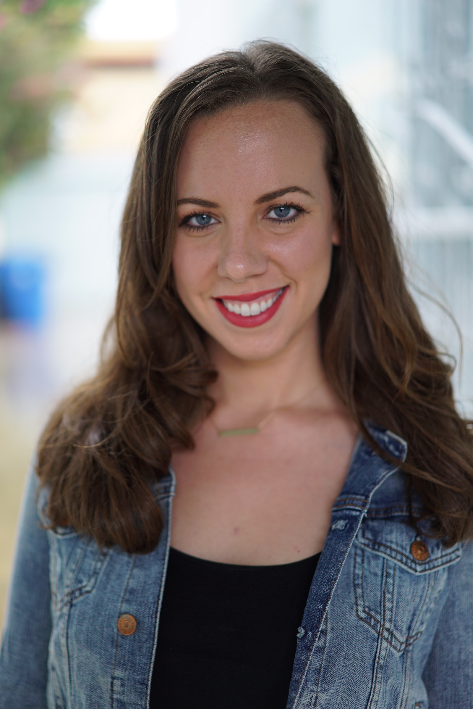 Summer Robinson headshot